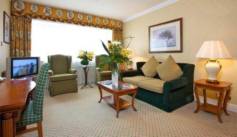 Middle Eight - Covent Garden - Preferred Hotels And Resorts 런던 외부 사진 A suite at the hotel